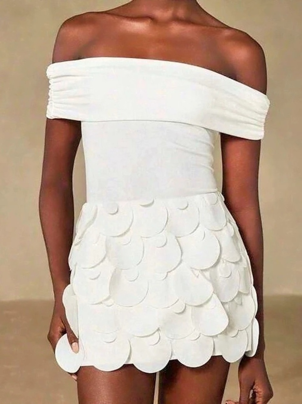 White Appliqué Mini Skirt Size Medium New Never Worn